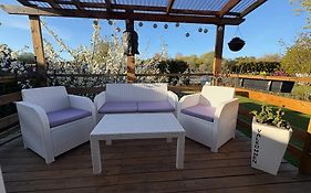 Gäst lägenheten med egen terrass